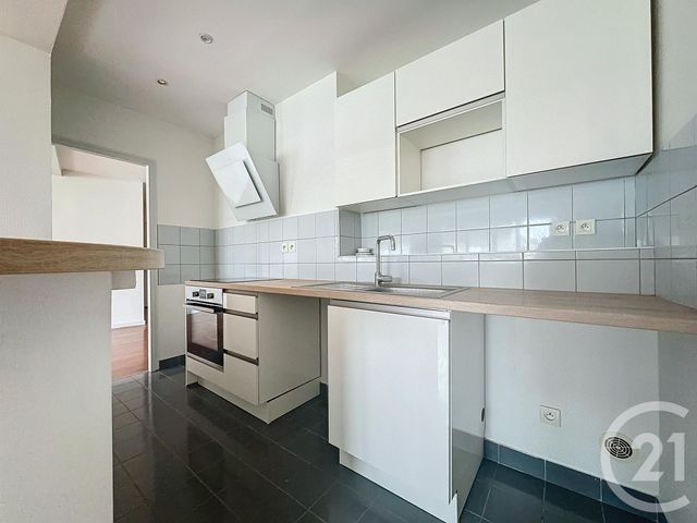 Appartement F5 à louer - 5 pièces - 90.0 m2 - TROYES - 10 - CHAMPAGNE-ARDENNE - Century 21 Martinot Immobilier