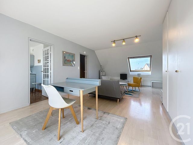 Appartement F1 à louer - 1 pièce - 41.61 m2 - TROYES - 10 - CHAMPAGNE-ARDENNE - Century 21 Martinot Immobilier