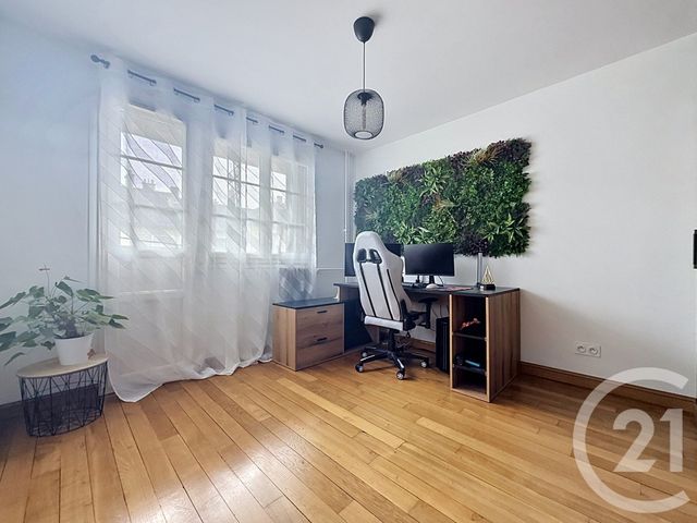 Appartement F4 à louer - 4 pièces - 67.49 m2 - TROYES - 10 - CHAMPAGNE-ARDENNE - Century 21 Martinot Immobilier