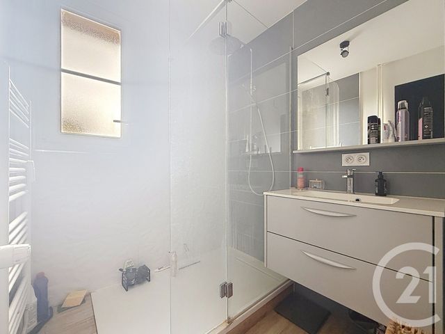 Appartement F4 à louer - 4 pièces - 67.49 m2 - TROYES - 10 - CHAMPAGNE-ARDENNE - Century 21 Martinot Immobilier