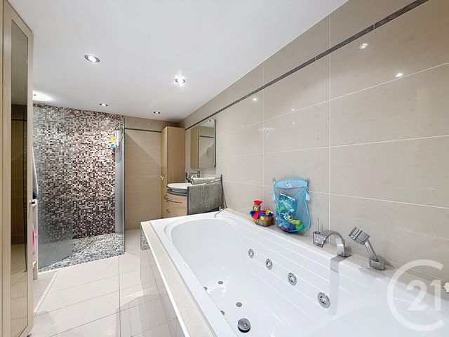 maison à vendre - 7 pièces - 174.0 m2 - ST ANDRE LES VERGERS - 10 - CHAMPAGNE-ARDENNE - Century 21 Martinot Immobilier