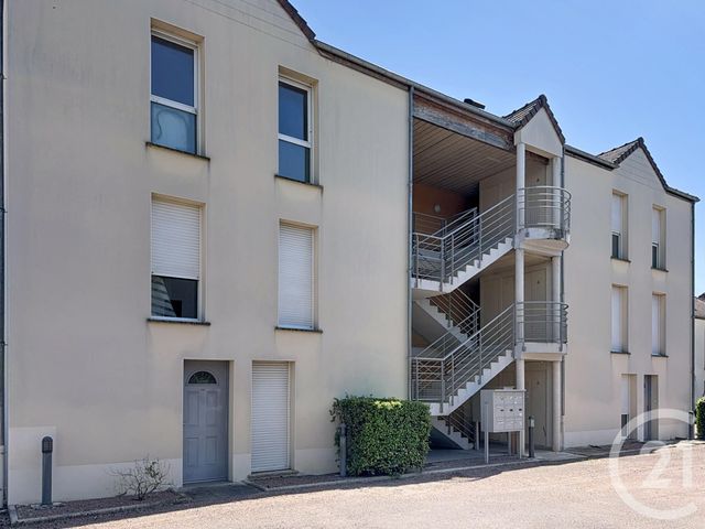Appartement F1 à louer - 1 pièce - 23.0 m2 - ST JULIEN LES VILLAS - 10 - CHAMPAGNE-ARDENNE - Century 21 Martinot Immobilier
