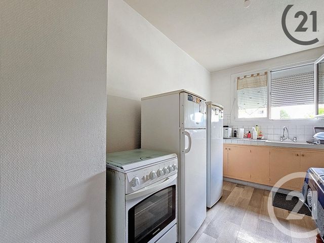 Appartement F4 à vendre - 4 pièces - 73.43 m2 - ST ANDRE LES VERGERS - 10 - CHAMPAGNE-ARDENNE - Century 21 Martinot Immobilier