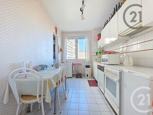 Appartement F3 à vendre - 3 pièces - 81.0 m2 - TROYES - 10 - CHAMPAGNE-ARDENNE - Century 21 Martinot Immobilier