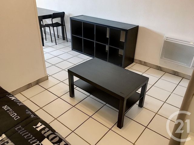 Appartement F1 à vendre - 1 pièce - 21.8 m2 - STE SAVINE - 10 - CHAMPAGNE-ARDENNE - Century 21 Martinot Immobilier