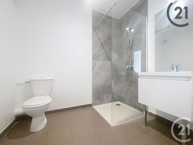 Appartement F1 à louer - 1 pièce - 22.0 m2 - TROYES - 10 - CHAMPAGNE-ARDENNE - Century 21 Martinot Immobilier