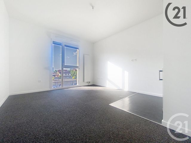 Appartement F1 à louer - 1 pièce - 22.0 m2 - TROYES - 10 - CHAMPAGNE-ARDENNE - Century 21 Martinot Immobilier
