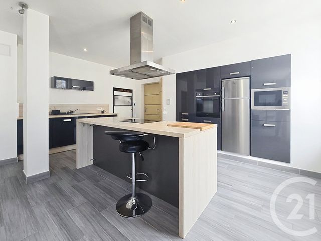 Appartement à vendre - 2 pièces - 54.4 m2 - TROYES - 10 - CHAMPAGNE-ARDENNE - Century 21 Martinot Immobilier