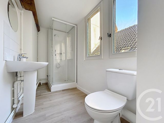 Appartement F5 à louer - 5 pièces - 103.0 m2 - TROYES - 10 - CHAMPAGNE-ARDENNE - Century 21 Martinot Immobilier