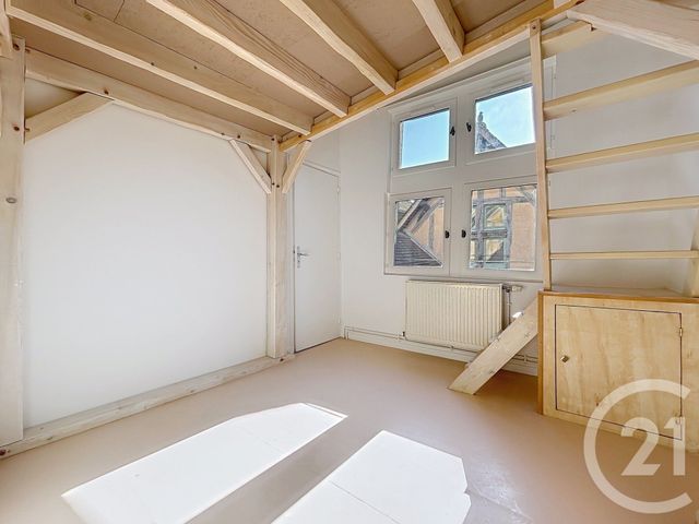 Appartement F5 à louer - 5 pièces - 103.0 m2 - TROYES - 10 - CHAMPAGNE-ARDENNE - Century 21 Martinot Immobilier