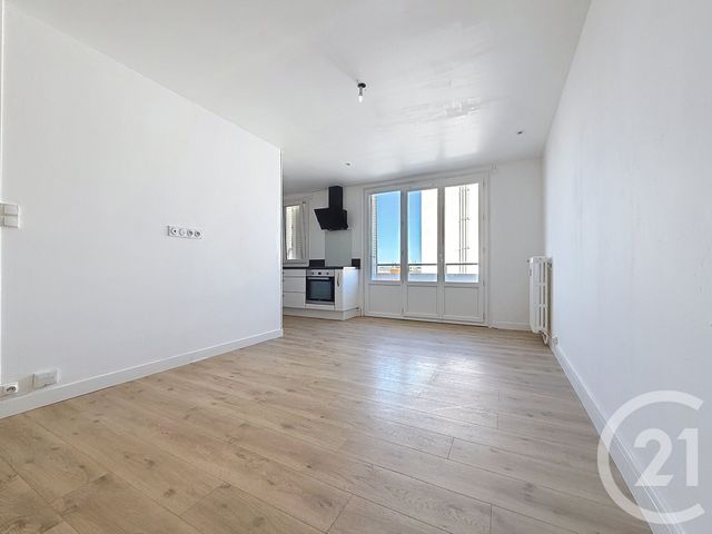 Appartement F3 à louer - 3 pièces - 54.27 m2 - TROYES - 10 - CHAMPAGNE-ARDENNE - Century 21 Martinot Immobilier