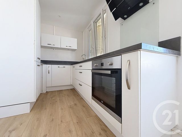 Appartement F3 à louer - 3 pièces - 54.27 m2 - TROYES - 10 - CHAMPAGNE-ARDENNE - Century 21 Martinot Immobilier