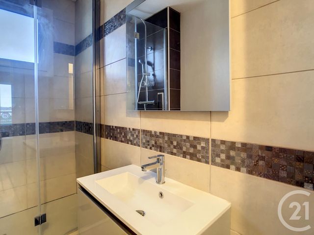 Appartement F1 à louer - 1 pièce - 34.0 m2 - TROYES - 10 - CHAMPAGNE-ARDENNE - Century 21 Martinot Immobilier