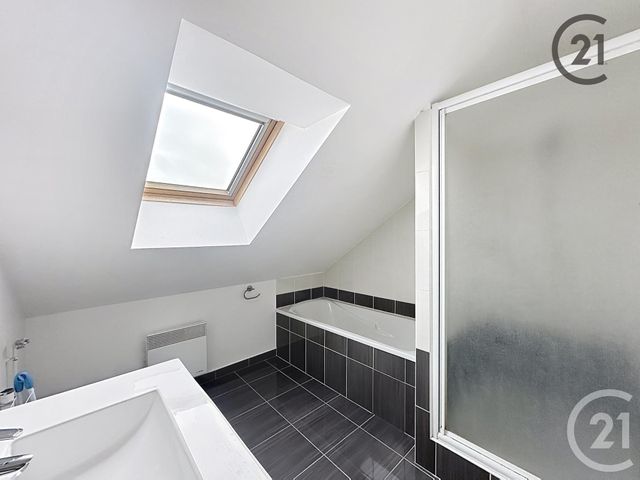 Appartement à vendre - 5 pièces - 63.35 m2 - TROYES - 10 - CHAMPAGNE-ARDENNE - Century 21 Martinot Immobilier