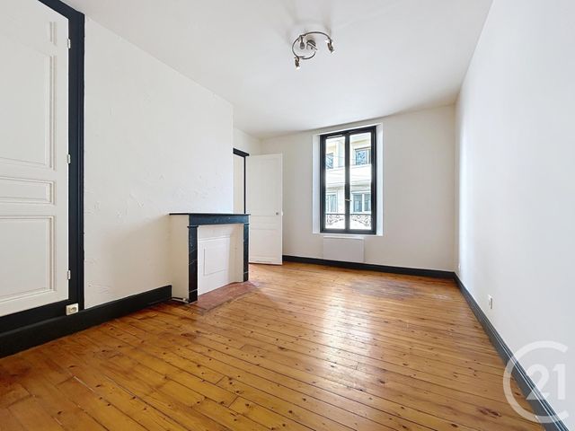 Appartement à louer - 2 pièces - 43.0 m2 - TROYES - 10 - CHAMPAGNE-ARDENNE - Century 21 Martinot Immobilier