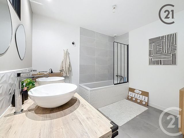 Appartement à vendre - 6 pièces - 150.0 m2 - TROYES - 10 - CHAMPAGNE-ARDENNE - Century 21 Martinot Immobilier