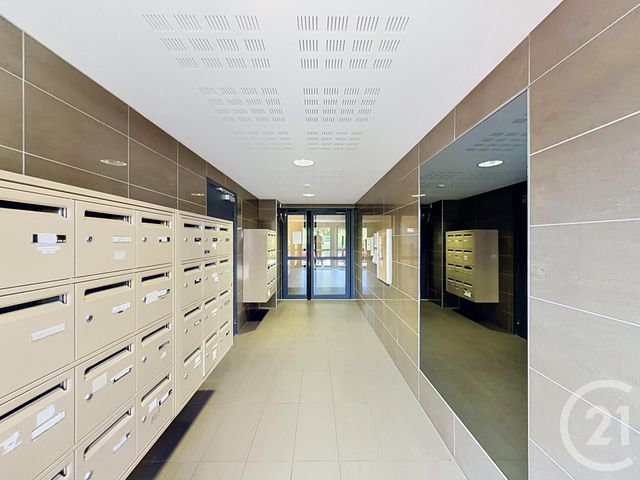 Appartement F1 à louer - 1 pièce - 24.46 m2 - TROYES - 10 - CHAMPAGNE-ARDENNE - Century 21 Martinot Immobilier