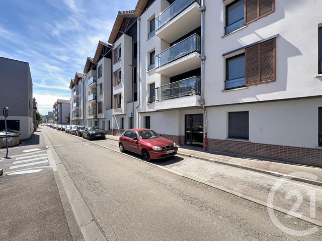 Appartement F1 à louer - 1 pièce - 24.46 m2 - TROYES - 10 - CHAMPAGNE-ARDENNE - Century 21 Martinot Immobilier