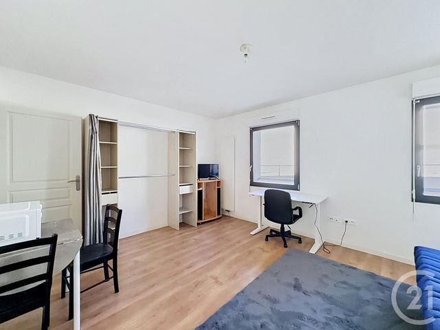 Appartement F1 à louer - 1 pièce - 24.46 m2 - TROYES - 10 - CHAMPAGNE-ARDENNE - Century 21 Martinot Immobilier