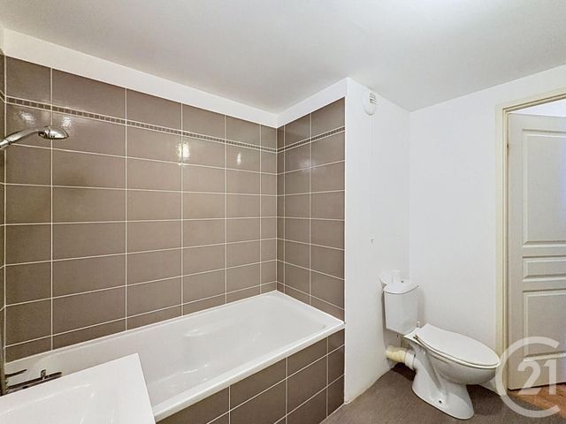 Appartement F1 à louer - 1 pièce - 24.46 m2 - TROYES - 10 - CHAMPAGNE-ARDENNE - Century 21 Martinot Immobilier