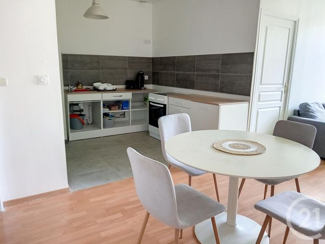 Appartement F4 à louer - 4 pièces - 67.4 m2 - TROYES - 10 - CHAMPAGNE-ARDENNE - Century 21 Martinot Immobilier