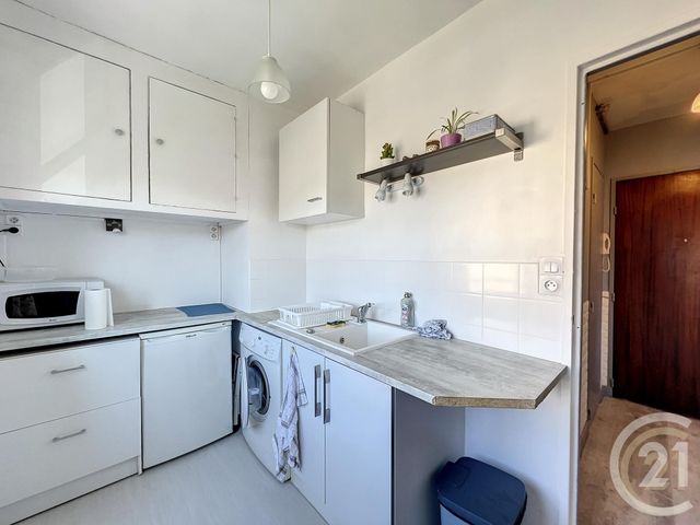 Appartement F1 à vendre - 1 pièce - 34.5 m2 - TROYES - 10 - CHAMPAGNE-ARDENNE - Century 21 Martinot Immobilier