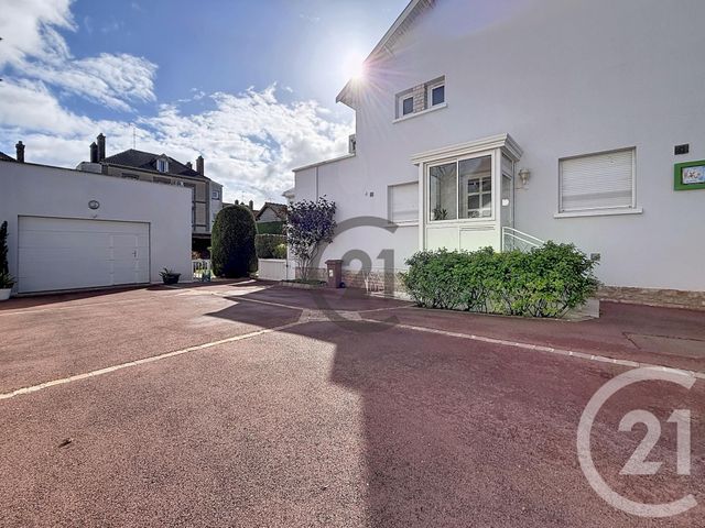 maison à vendre - 7 pièces - 173.0 m2 - STE SAVINE - 10 - CHAMPAGNE-ARDENNE - Century 21 Martinot Immobilier