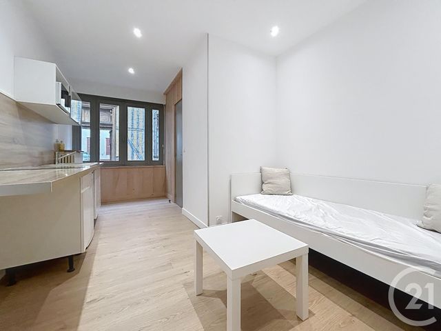 Appartement Studio à louer - 1 pièce - 17.0 m2 - TROYES - 10 - CHAMPAGNE-ARDENNE - Century 21 Martinot Immobilier