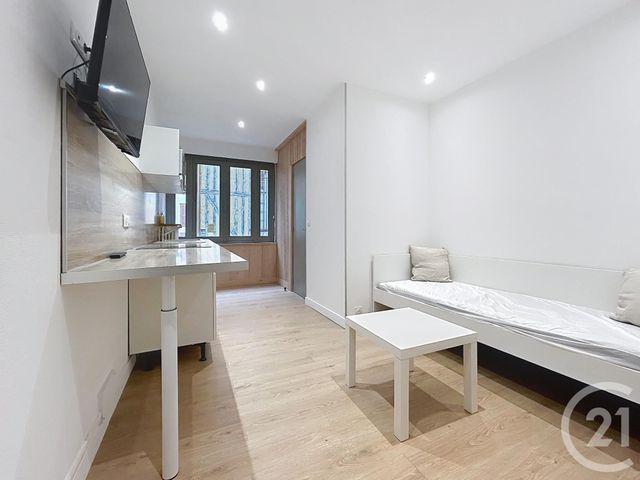 Appartement Studio à louer - 1 pièce - 17.0 m2 - TROYES - 10 - CHAMPAGNE-ARDENNE - Century 21 Martinot Immobilier