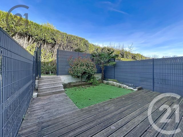 Appartement F5 à vendre - 4 pièces - 84.0 m2 - BUCHERES - 10 - CHAMPAGNE-ARDENNE - Century 21 Martinot Immobilier
