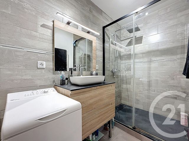 Appartement F3 à louer - 4 pièces - 72.0 m2 - TROYES - 10 - CHAMPAGNE-ARDENNE - Century 21 Martinot Immobilier