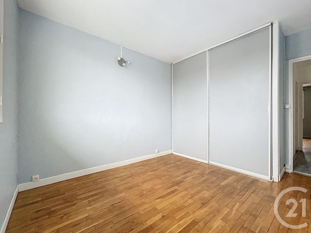 Appartement F3 à vendre - 3 pièces - 62.3 m2 - ST ANDRE LES VERGERS - 10 - CHAMPAGNE-ARDENNE - Century 21 Martinot Immobilier