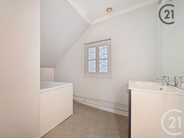 Appartement F5 à vendre - 4 pièces - 103.85 m2 - TROYES - 10 - CHAMPAGNE-ARDENNE - Century 21 Martinot Immobilier