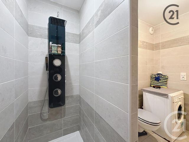 Appartement à louer - 2 pièces - 43.11 m2 - TROYES - 10 - CHAMPAGNE-ARDENNE - Century 21 Martinot Immobilier