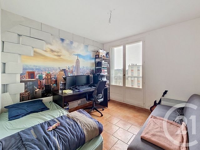 Appartement T4 à vendre - 4 pièces - 92.49 m2 - TROYES - 10 - CHAMPAGNE-ARDENNE - Century 21 Martinot Immobilier