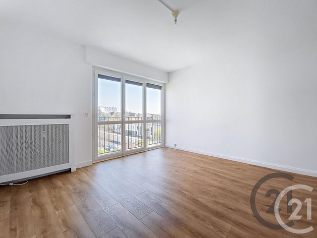 Appartement F4 à louer - 4 pièces - 72.1 m2 - TROYES - 10 - CHAMPAGNE-ARDENNE - Century 21 Martinot Immobilier