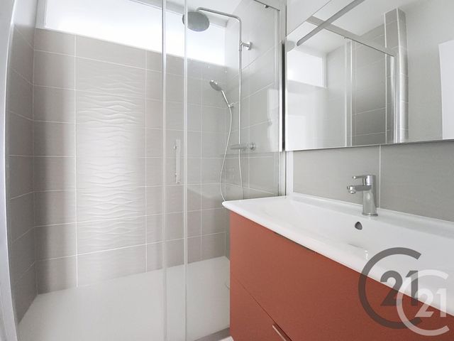 Appartement F4 à louer - 4 pièces - 72.1 m2 - TROYES - 10 - CHAMPAGNE-ARDENNE - Century 21 Martinot Immobilier