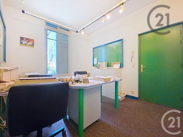 Appartement F2 à vendre - 2 pièces - 50.0 m2 - TROYES - 10 - CHAMPAGNE-ARDENNE - Century 21 Martinot Immobilier