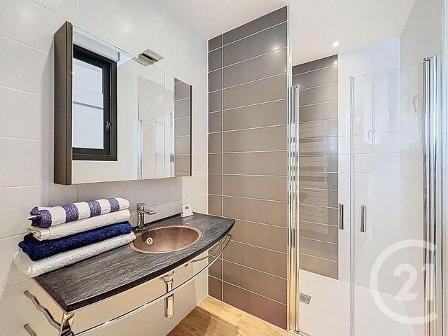 Appartement T2 à louer - 2 pièces - 37.65 m2 - TROYES - 10 - CHAMPAGNE-ARDENNE - Century 21 Martinot Immobilier