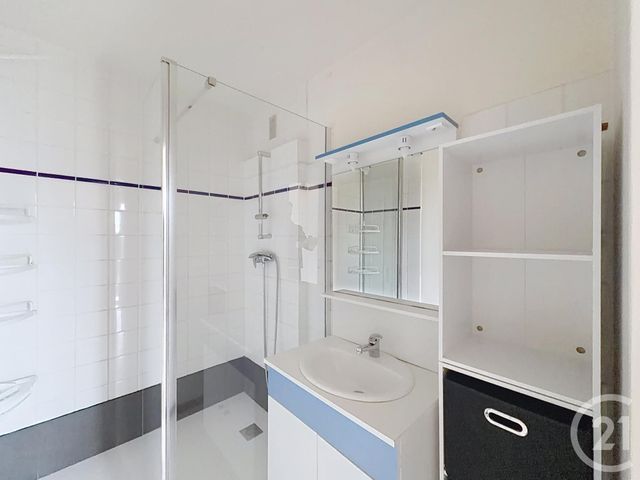 Appartement F2 à louer - 2 pièces - 48.96 m2 - TROYES - 10 - CHAMPAGNE-ARDENNE - Century 21 Martinot Immobilier