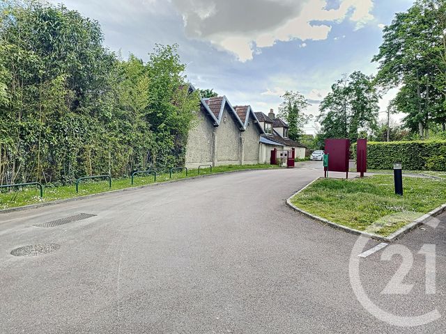 Appartement F3 à louer - 3 pièces - 53.2 m2 - TROYES - 10 - CHAMPAGNE-ARDENNE - Century 21 Martinot Immobilier