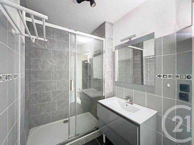 Appartement F3 à vendre - 3 pièces - 71.0 m2 - TROYES - 10 - CHAMPAGNE-ARDENNE - Century 21 Martinot Immobilier