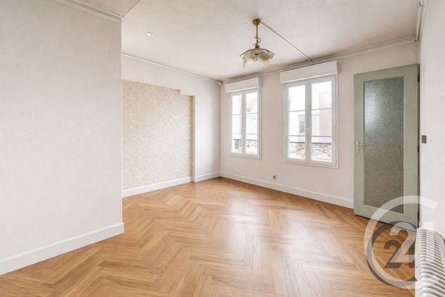 Appartement F3 à vendre - 3 pièces - 74.0 m2 - STE SAVINE - 10 - CHAMPAGNE-ARDENNE - Century 21 Martinot Immobilier