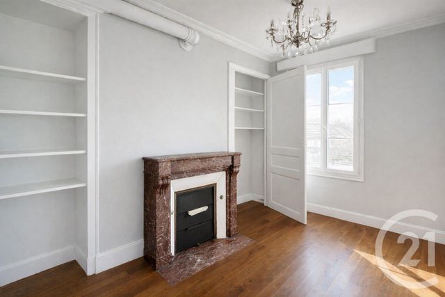 Appartement F3 à vendre - 3 pièces - 74.0 m2 - STE SAVINE - 10 - CHAMPAGNE-ARDENNE - Century 21 Martinot Immobilier