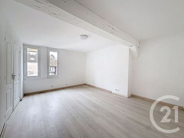 Appartement F1 à vendre - 1 pièce - 24.3 m2 - TROYES - 10 - CHAMPAGNE-ARDENNE - Century 21 Martinot Immobilier
