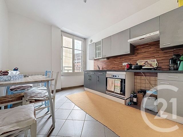 Appartement à vendre - 4 pièces - 84.0 m2 - TROYES - 10 - CHAMPAGNE-ARDENNE - Century 21 Martinot Immobilier