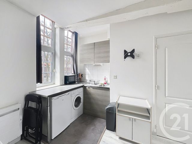 Appartement Studio à vendre - 1 pièce - 24.0 m2 - TROYES - 10 - CHAMPAGNE-ARDENNE - Century 21 Martinot Immobilier