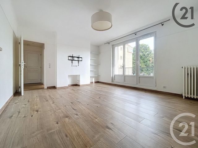 Appartement F3 à louer - 3 pièces - 68.0 m2 - TROYES - 10 - CHAMPAGNE-ARDENNE - Century 21 Martinot Immobilier