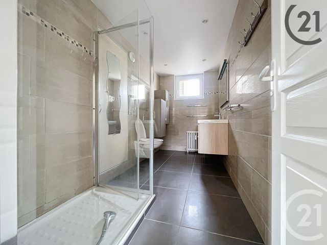 Appartement F3 à louer - 3 pièces - 68.0 m2 - TROYES - 10 - CHAMPAGNE-ARDENNE - Century 21 Martinot Immobilier