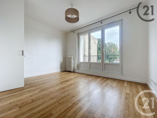 Appartement F3 à louer - 3 pièces - 68.0 m2 - TROYES - 10 - CHAMPAGNE-ARDENNE - Century 21 Martinot Immobilier